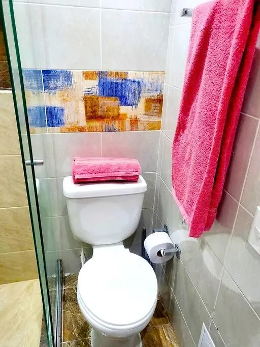 Piso Rosa En El Rodadero Apartamento Con Piscina Y Amenidades Santa Marta  Santa Marta (Magdalena)